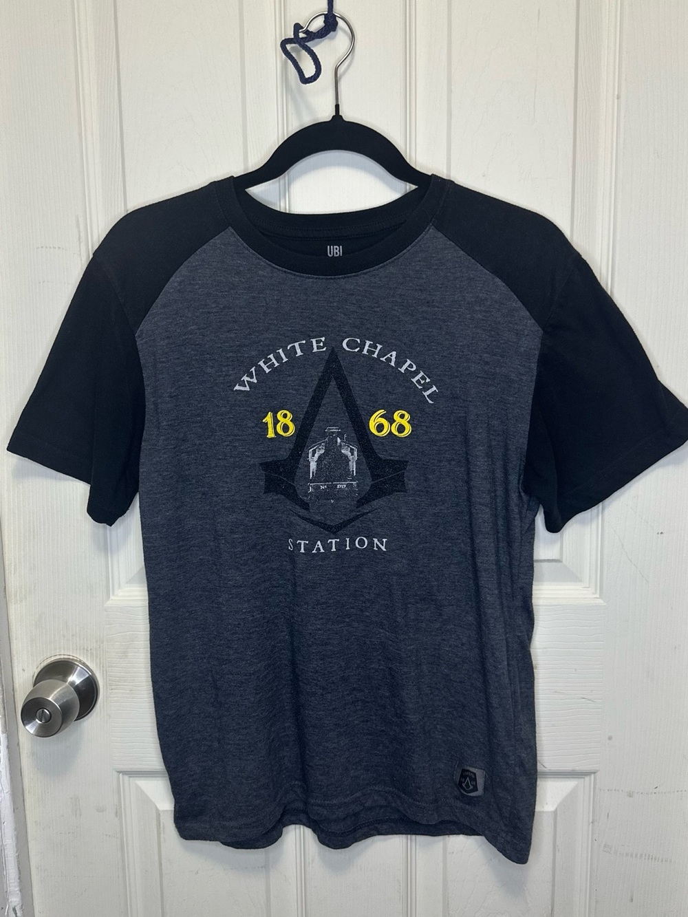 Assassin's Creed Syndicate Ubi Workshop Raglan Tee size S